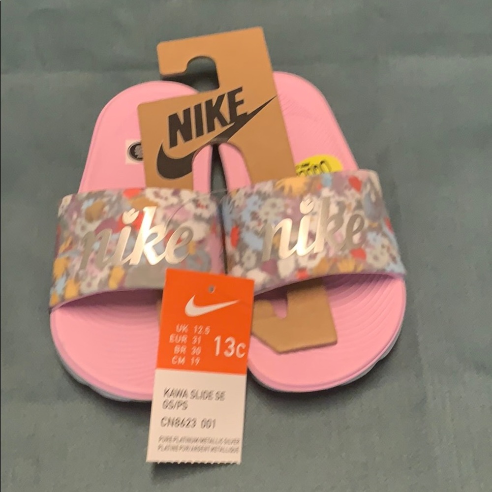 NWT Nike Kawa Slides